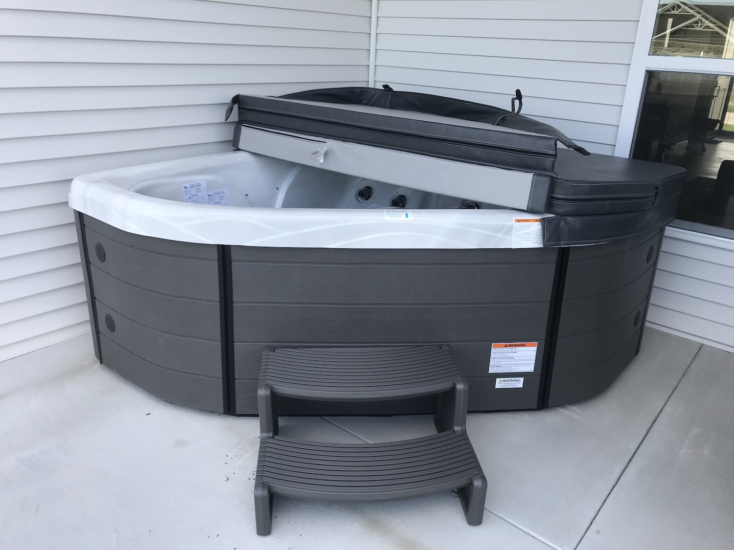 Champaign Hot Tub Installation (corner unit) Healthy Living Pool and Spa